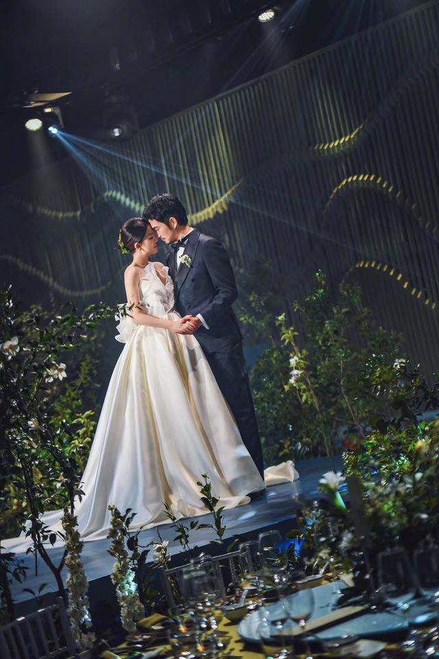 张晓晨结婚马天宇王传君等当伴郎网友表示要一直幸福下去