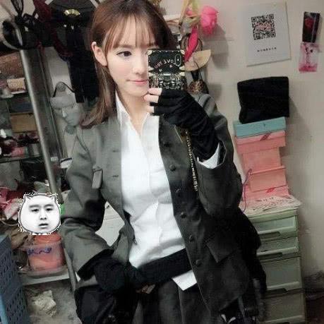 南波儿被直男吐槽结婚生孩子了还来直播简直不知廉耻