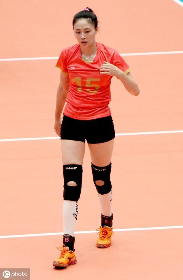 中国女排美女晒孕肚照 丈夫未露面却透露夫妻关系融洽|马蕴雯|中国