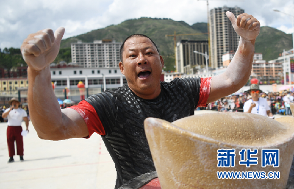 咆哮,欢呼和温柔的"大块头"——2019国际大力士中国公开赛侧记