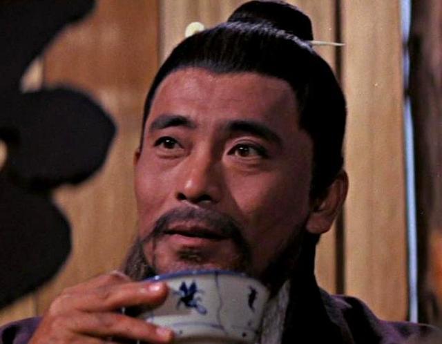 杨志卿饰演一号反派长臂神魔