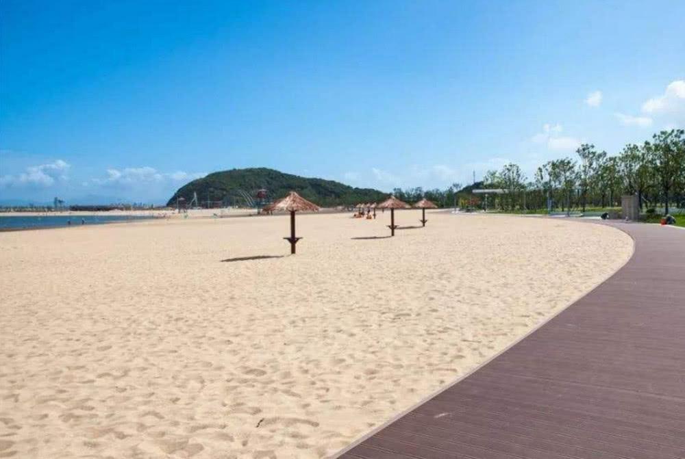 宁波万人沙滩16号开始收费网友水又浅又脏免费都不想去