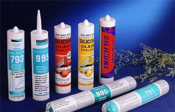 玻璃胶排名_打玻璃胶