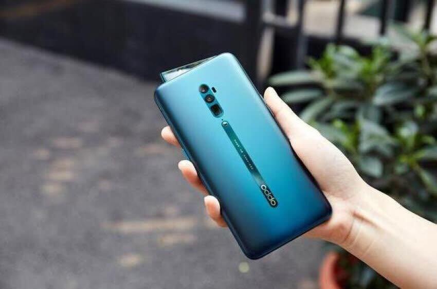 纷纷往线上走,记得以前oppo r9s plus和vivo x9s plus发布很久了,依然