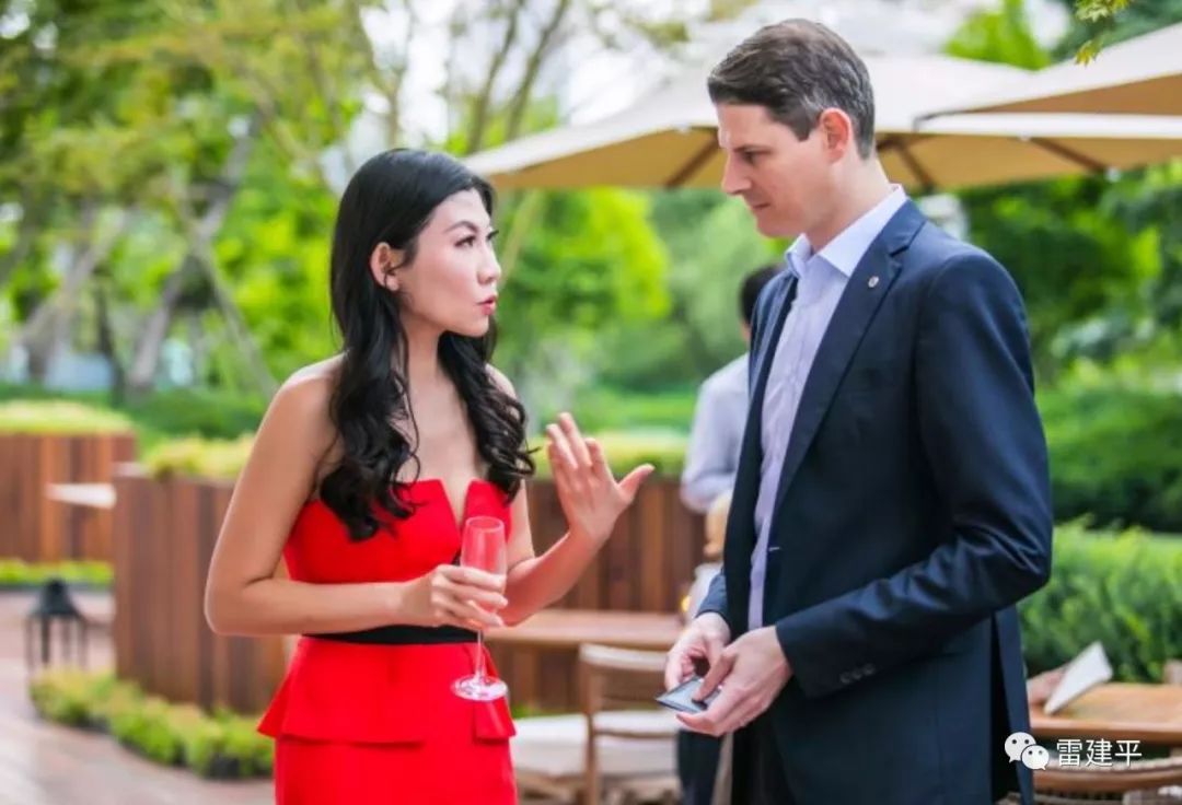 以下是对话投行女margaret实录:margaret说,"我又不是光发清凉照,我又