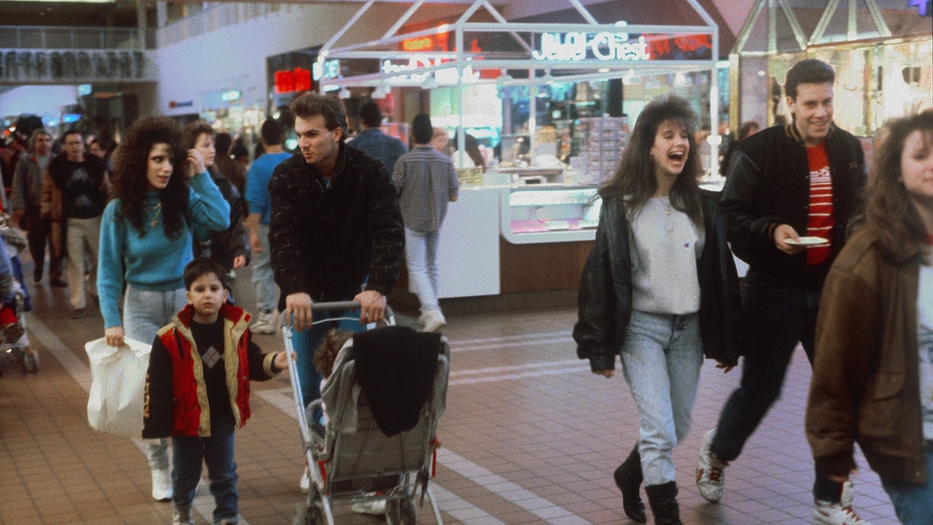 全球城市观察 怪奇物语 80年代美国购物中心的生与死 手机新浪网