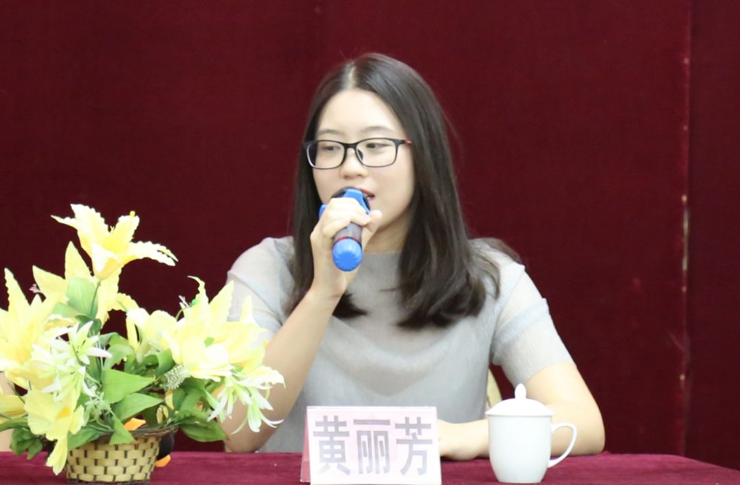 2017届校友,被北京大学录取黄丽芳宝剑锋从磨砺出,梅花香自苦寒来",在