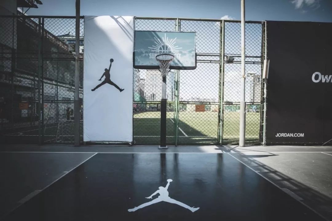 北京日落东单篮球场图片