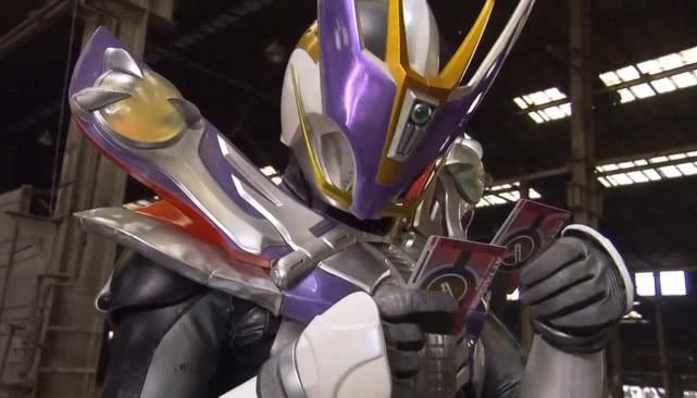 最典型的莫过于是甲斗篇中,拟态成王小明人间体的worm的这一次上门