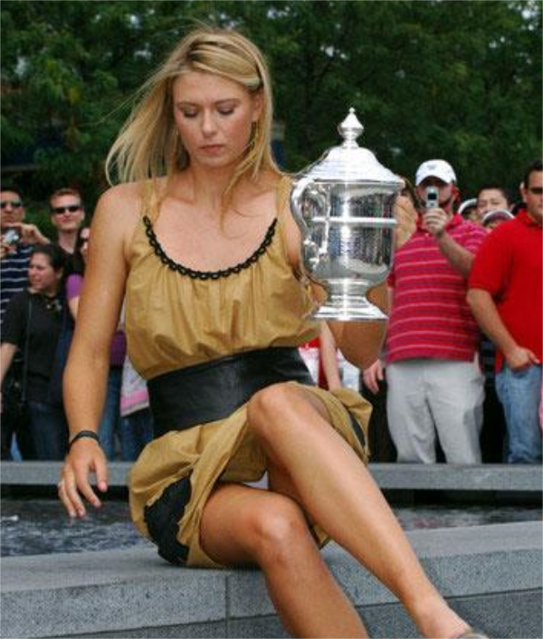 网球女神莎拉波娃晒泳装照引球迷围观:除了缩水的上围其他完美!