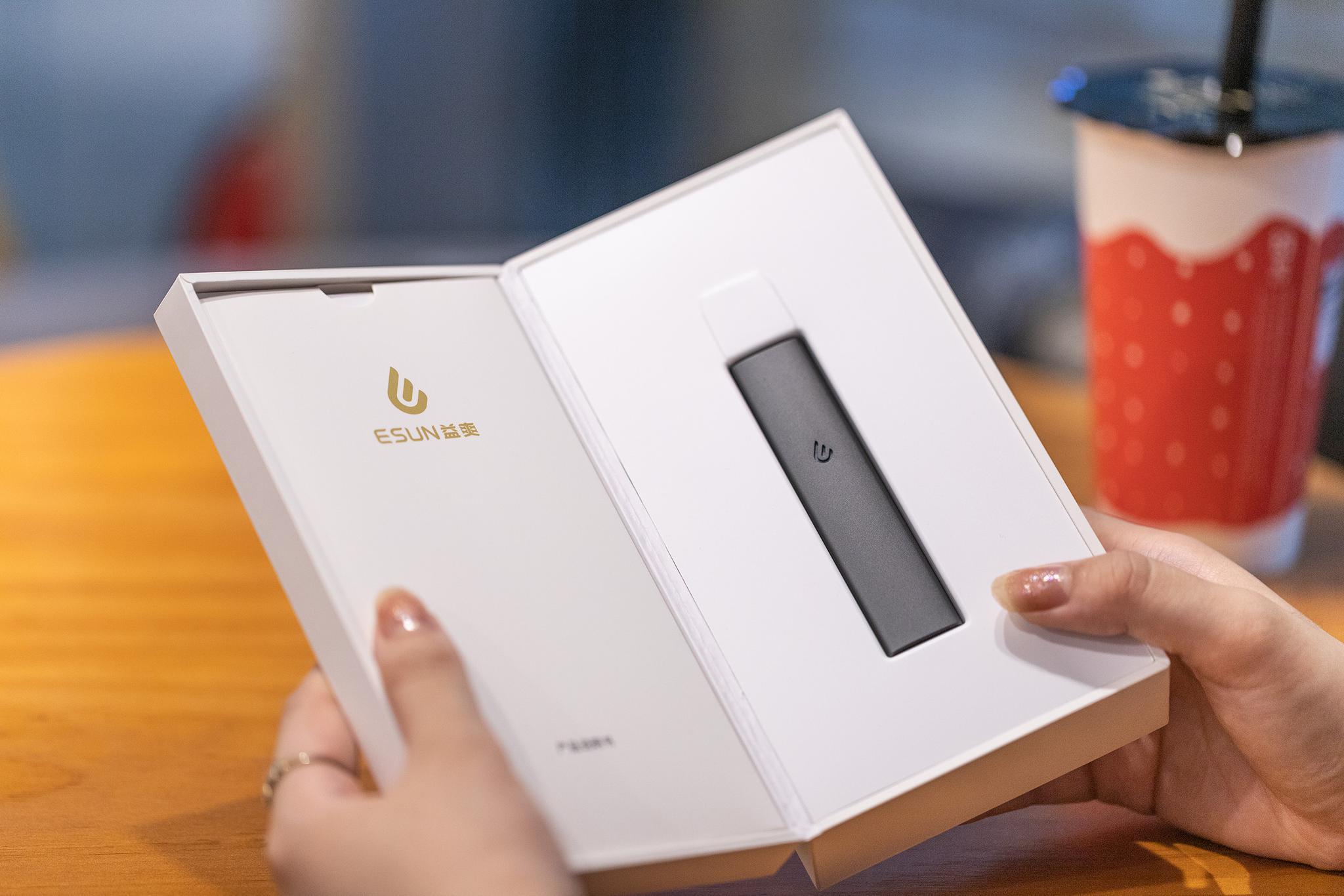 以假乱真替烟神器esun益爽pro电子烟体验