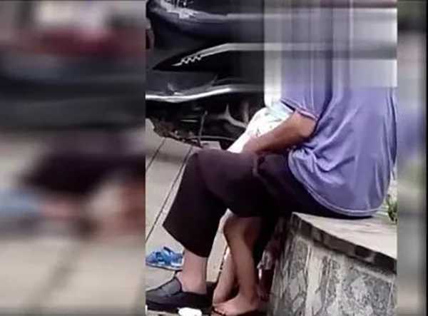 广西94岁老人疑当街猥亵女童 警方检察院均已介入|猥亵儿童|澎湃新闻