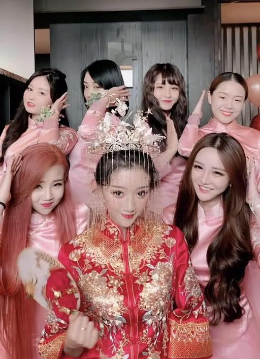 牌牌琦小伊伊婚礼,各大网红随礼金额亮了 ,粉丝