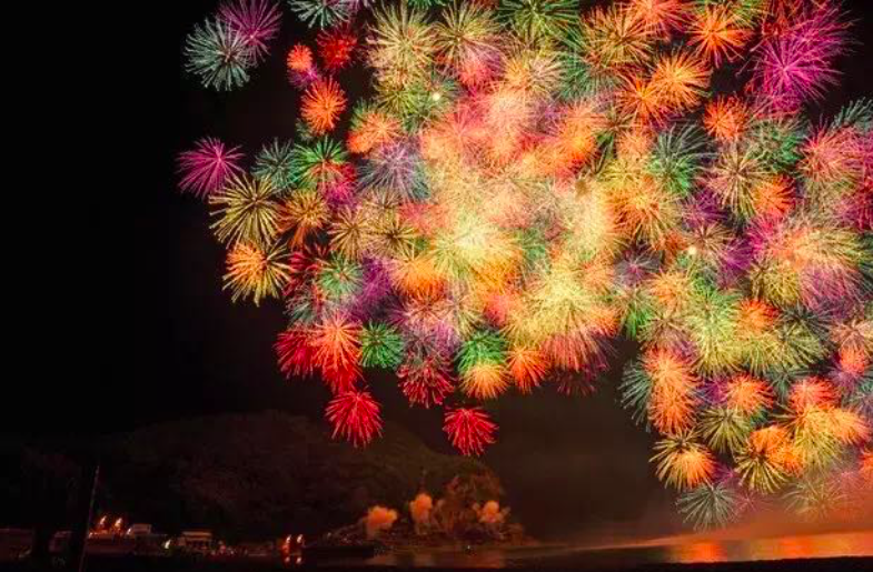夏天去日本看花火 比赏樱看红叶还要酷 宫岛 琵琶湖 新浪新闻
