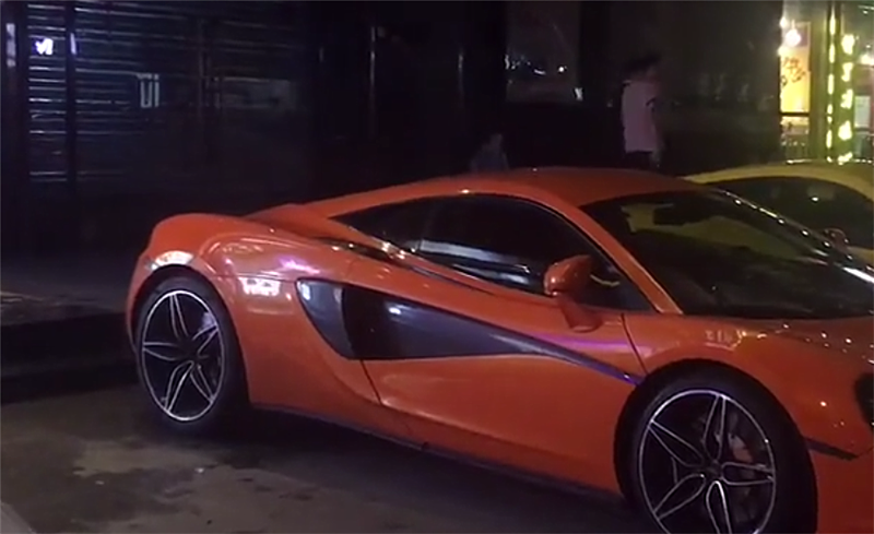 清一色迈凯伦现广州一酒吧门口,车价都超200万,引不少路人拍照