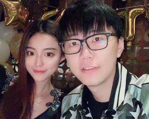 dota2为什么斗鱼陈少杰带yyf去纳斯达克敲钟却不带pis和09