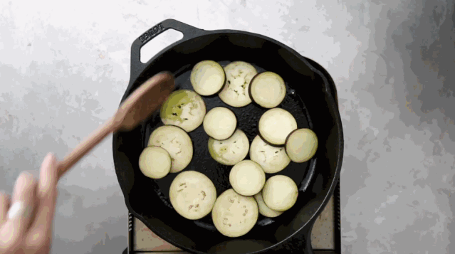 二次元料理神还原,《料理鼠王》里的法式杂菜烩上桌啦!