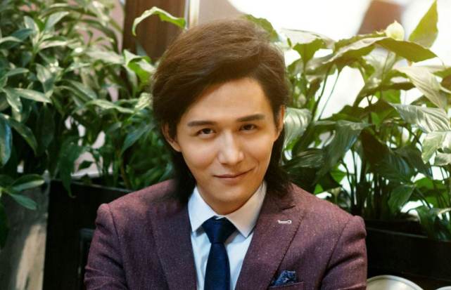 34岁帅气演员雷牧,出道多年不温不火,如今终于被编剧妻子捧红