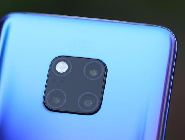 华为一款新机入网麒麟810挖孔屏浴霸设计开始普及