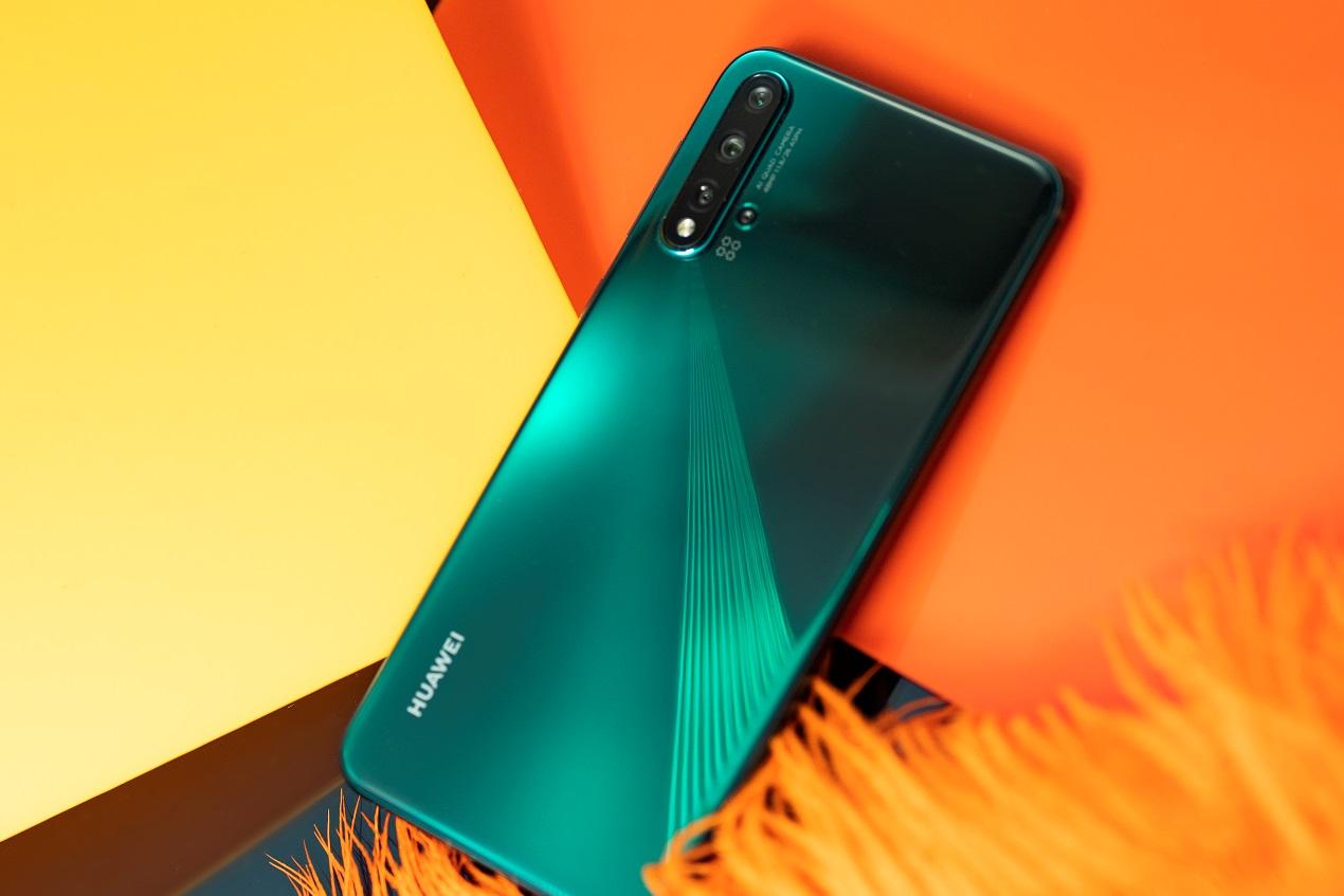 潮流新机挑花眼?华为nova5超凡实力给你新选择!