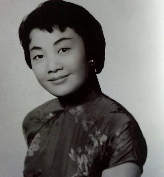 《玫瑰玫瑰我爱你》原唱姚莉离世享年96岁,与周璇齐名获封银嗓子