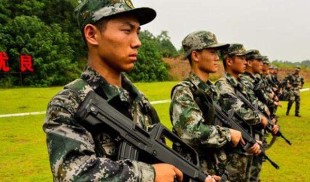 新兵必需经历的三个月，如果训练不合格，将会被分配到什么地方？|新兵|训练|士兵_新浪新闻