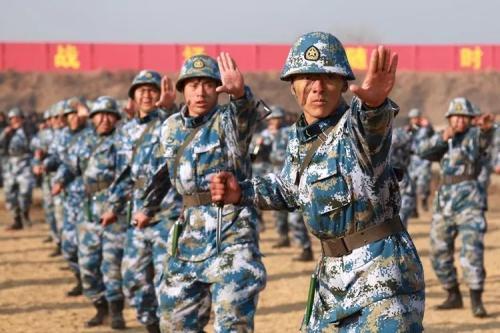 新兵必需经历的三个月，如果训练不合格，将会被分配到什么地方？|新兵|训练|士兵_新浪新闻