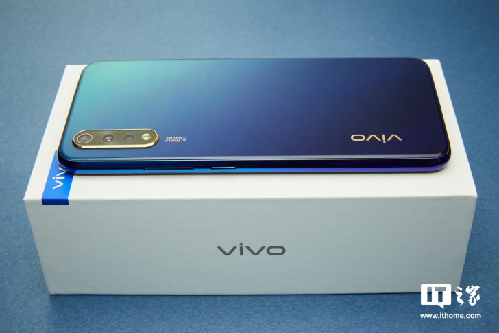vivo y7s海风青/波漾蓝上手图赏:千元机颜值新风