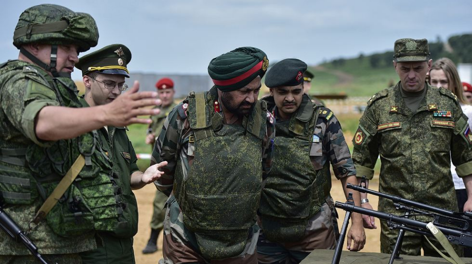 其实早在上个世纪60年代,纳萨尔武装组织就已经存在了,那个时候他们
