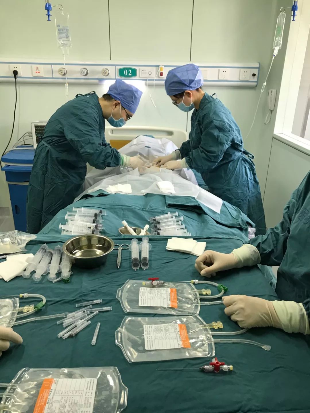 赌命救子他一口气抽了1866毫升骨髓