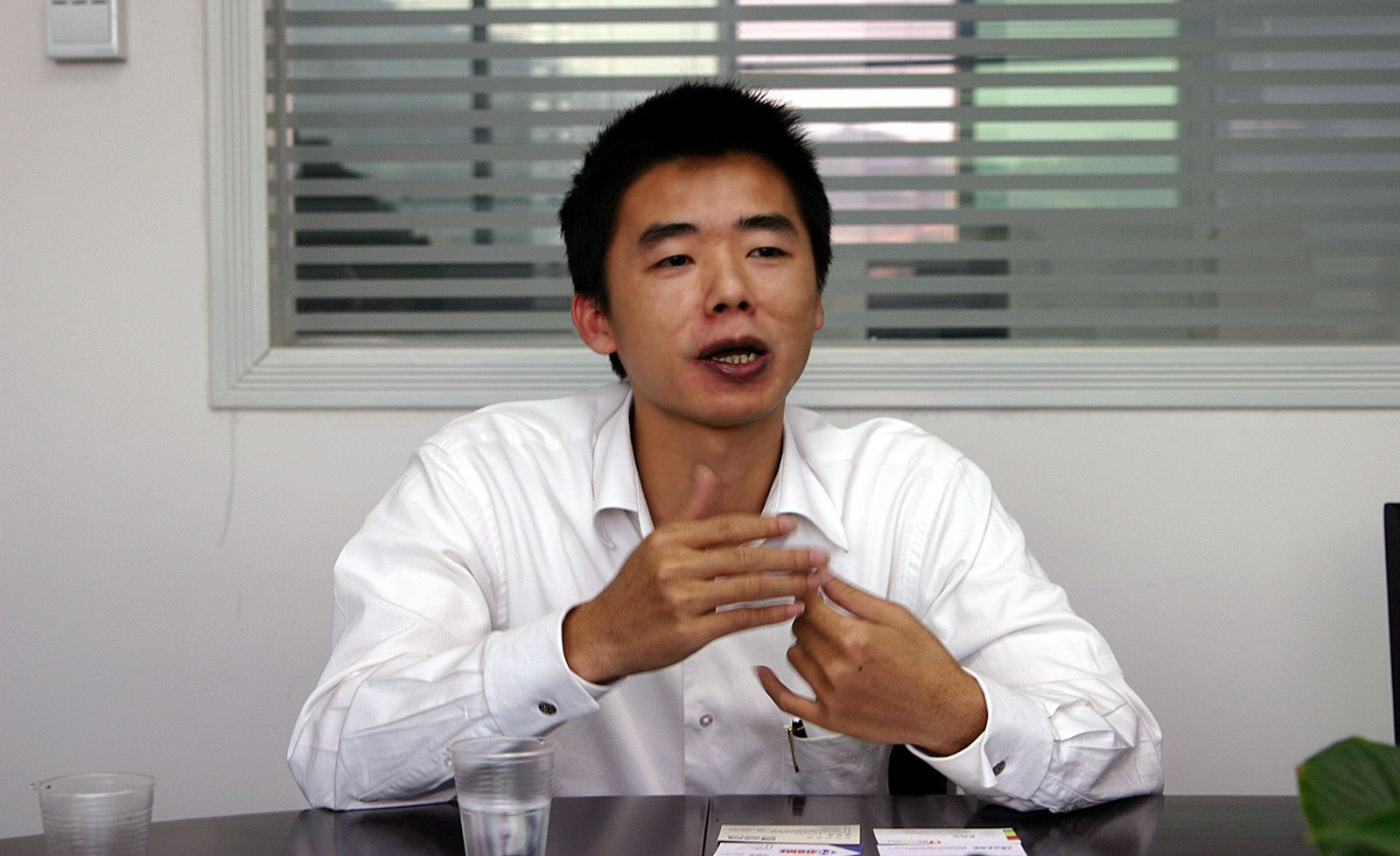 为什么魅族成了现在这副模样呢除了市场绝对少不了杨拓