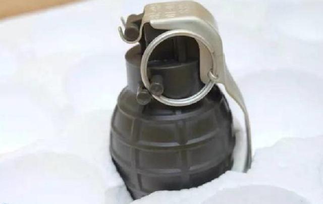 现代手榴弹装药量越来越小,威力也在降低吗?