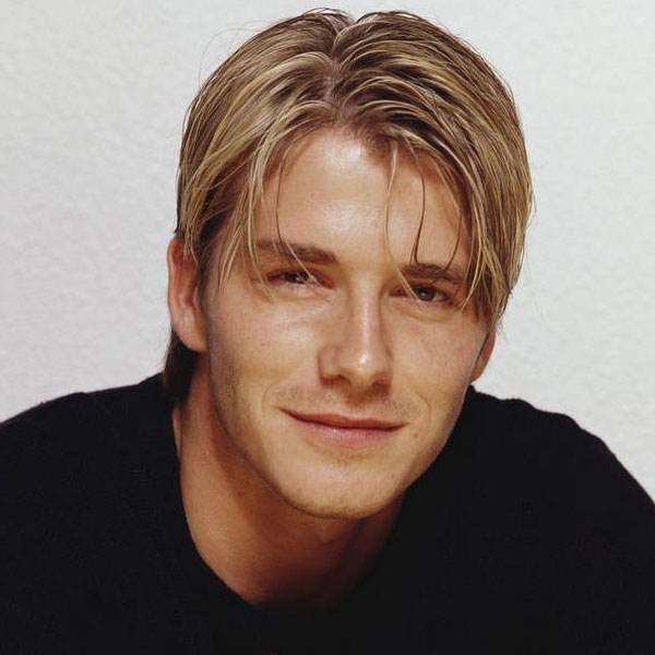 贝家又去度假了 贝克汉姆小七开心玩水 囧三像极了年轻的小贝