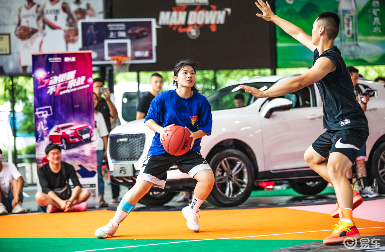 巾帼不让须眉篮球少女现身哈弗f5虎扑路人王上海站