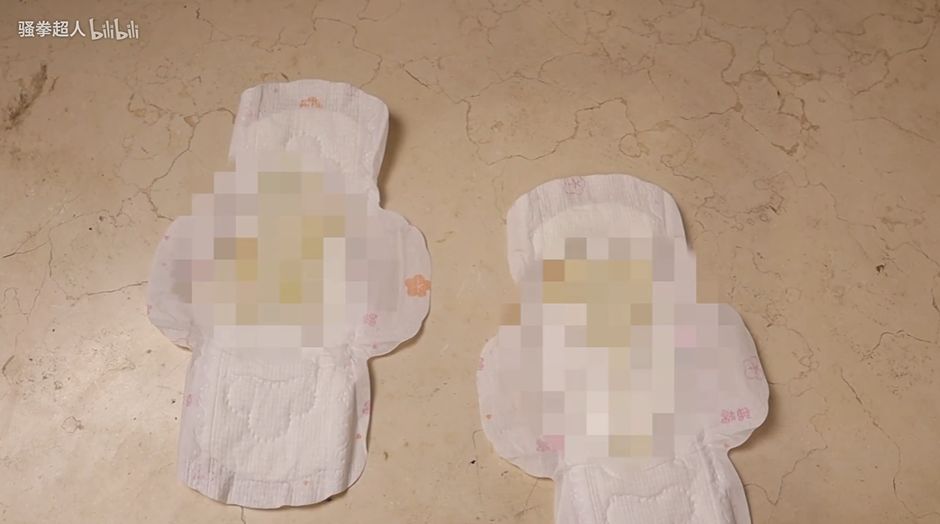 这不算完事实情况可能是这样的你以为你垫了个卫生巾就会好一点吗?