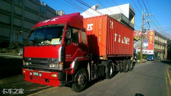 一天开车14小时,月工资最高12000,台湾货柜司机同样不易