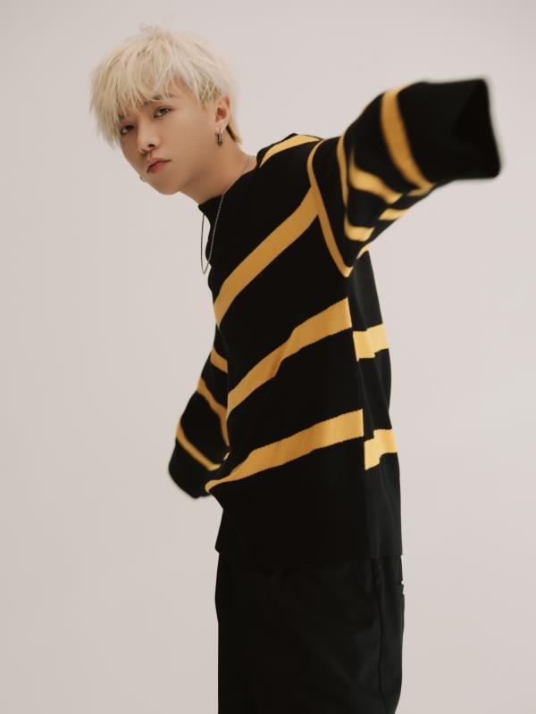 未美娱乐签约黄钧泽 发行多首单曲