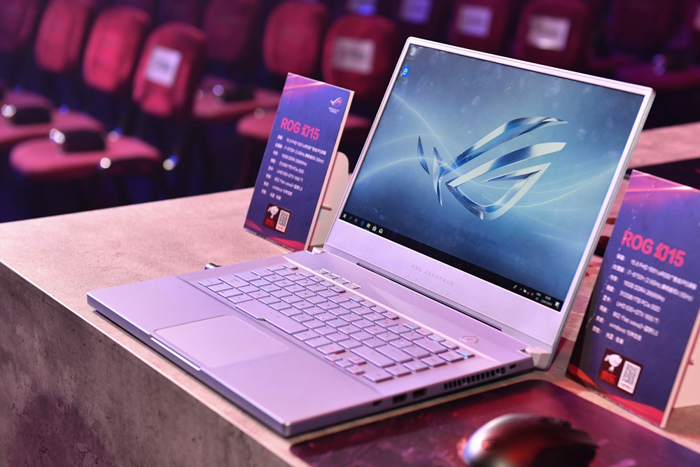 rog 幻15光蓝版笔记本图赏__财经头条