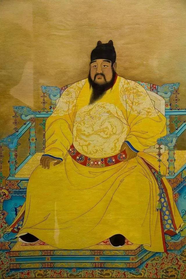 “龙冠”:历朝历代皇帝的帽子长什么样?