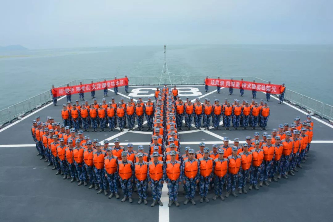 海洋迷彩,那抹靓丽的青春底色