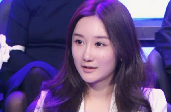 坤音娱乐的美女老板秦周懿回应卜凡解约事件oner或重组