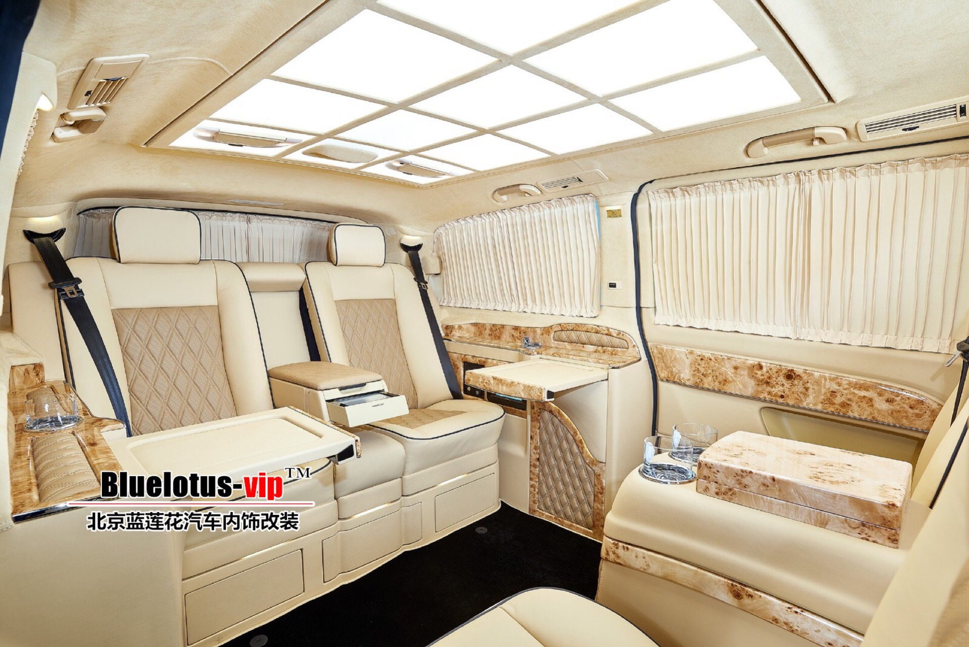 丰田埃尔法改装内饰/北京商务房车内饰定制工作室-新浪汽车