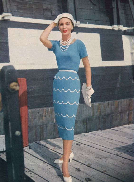 50年代毛衣/羊毛衫要想穿得像一位真正的50年代女性,只需要记住选择