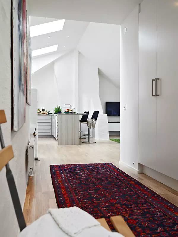 80平小户型顶层阁楼,不规则的畸形空间也装修得很优秀!