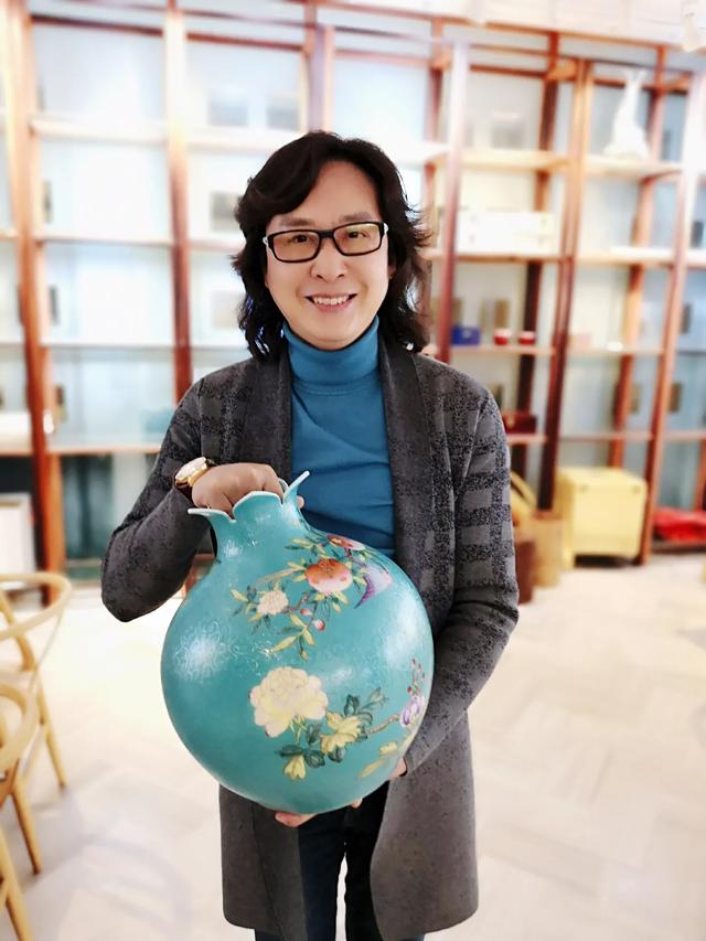 著名音乐人谢军:《那一夜》之后爱上《景德镇》