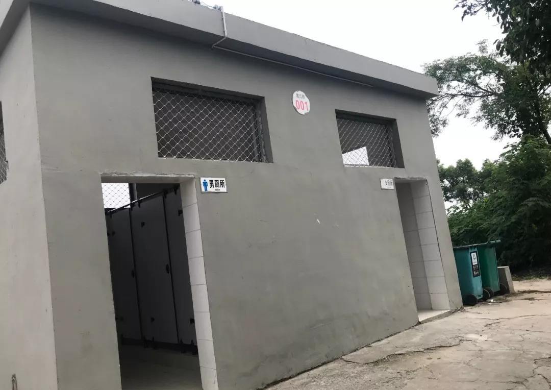 乡村三格式厕改正在进行中,老人却称这种厕所太鸡肋,这是为啥?