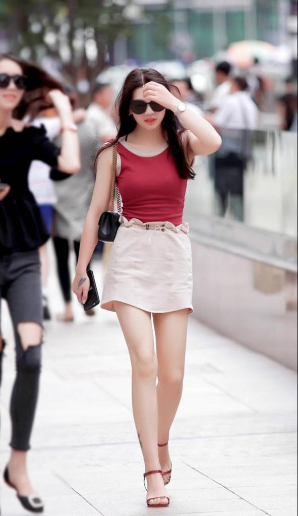 短裙短裤沦为一谈,分辨得出哪种最好看吗?