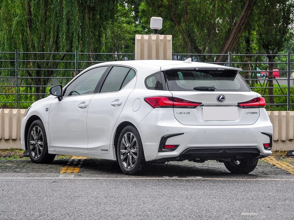 看看这几款20万左右气质豪华两厢车