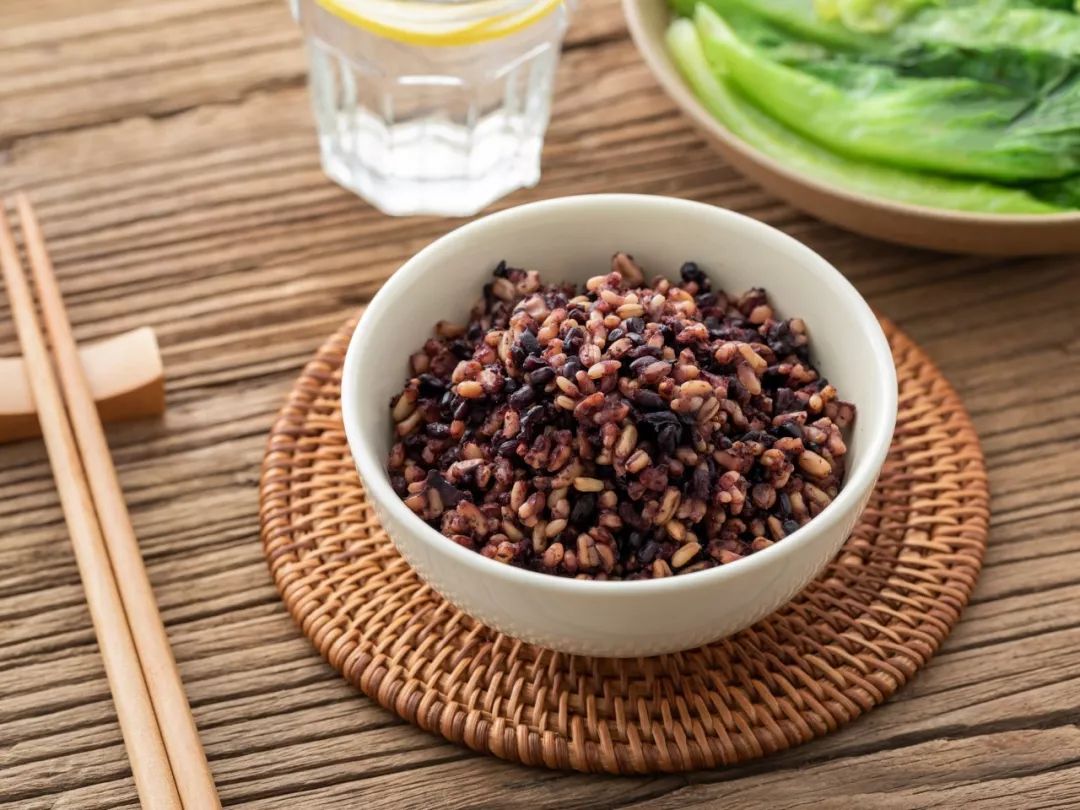 想要瘦得快,每天吃点杂粮饭|燕麦|香菇_新浪新闻