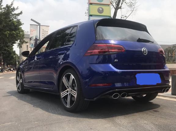 开39万元的高尔夫r是什么感觉?自重1.5吨的小钢炮高速稳如虎